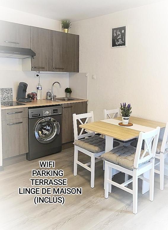 Charmant Studio Climatise 24 M2 Terrasse A 100M De La Plage Saint-Mandrier-sur-Mer Dış mekan fotoğraf